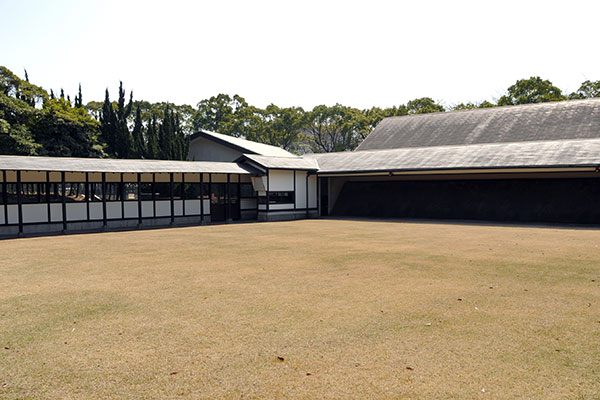 Close-range Kyudo Dojo
